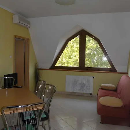 In 43604 Apartment